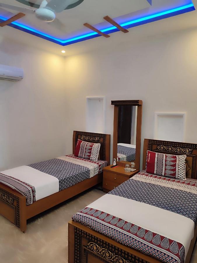 Lavish Residency Guest House Fasial Town Rawalpindi Ngoại thất bức ảnh