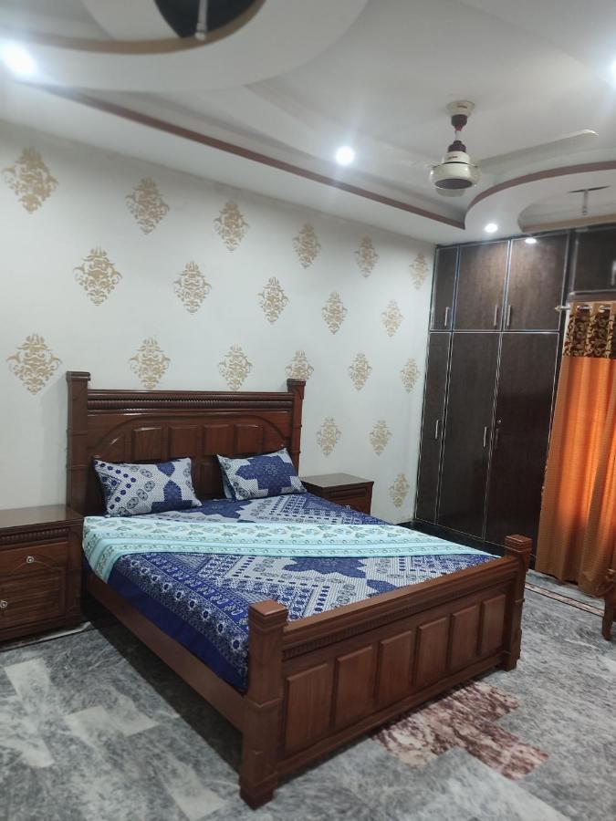 Lavish Residency Guest House Fasial Town Rawalpindi Ngoại thất bức ảnh
