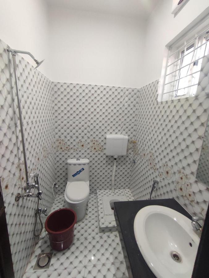 Lavish Residency Guest House Fasial Town Rawalpindi Ngoại thất bức ảnh