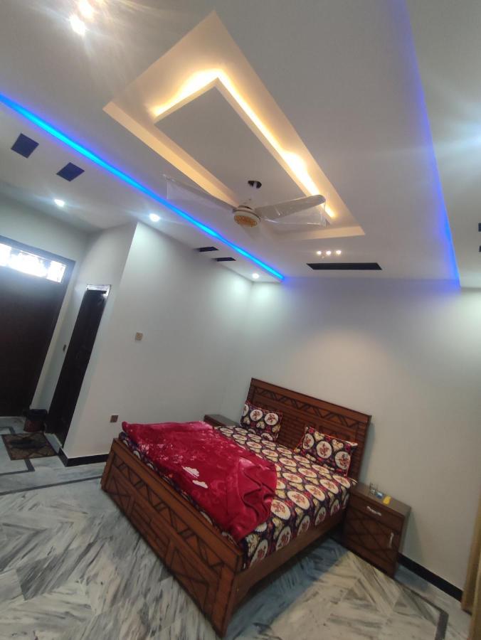 Lavish Residency Guest House Fasial Town Rawalpindi Ngoại thất bức ảnh