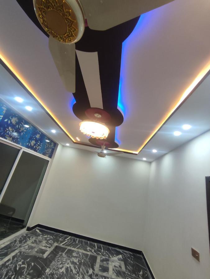 Lavish Residency Guest House Fasial Town Rawalpindi Ngoại thất bức ảnh