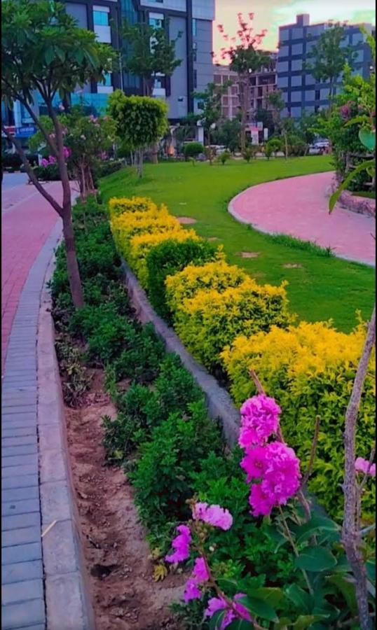 Lavish Residency Guest House Fasial Town Rawalpindi Ngoại thất bức ảnh